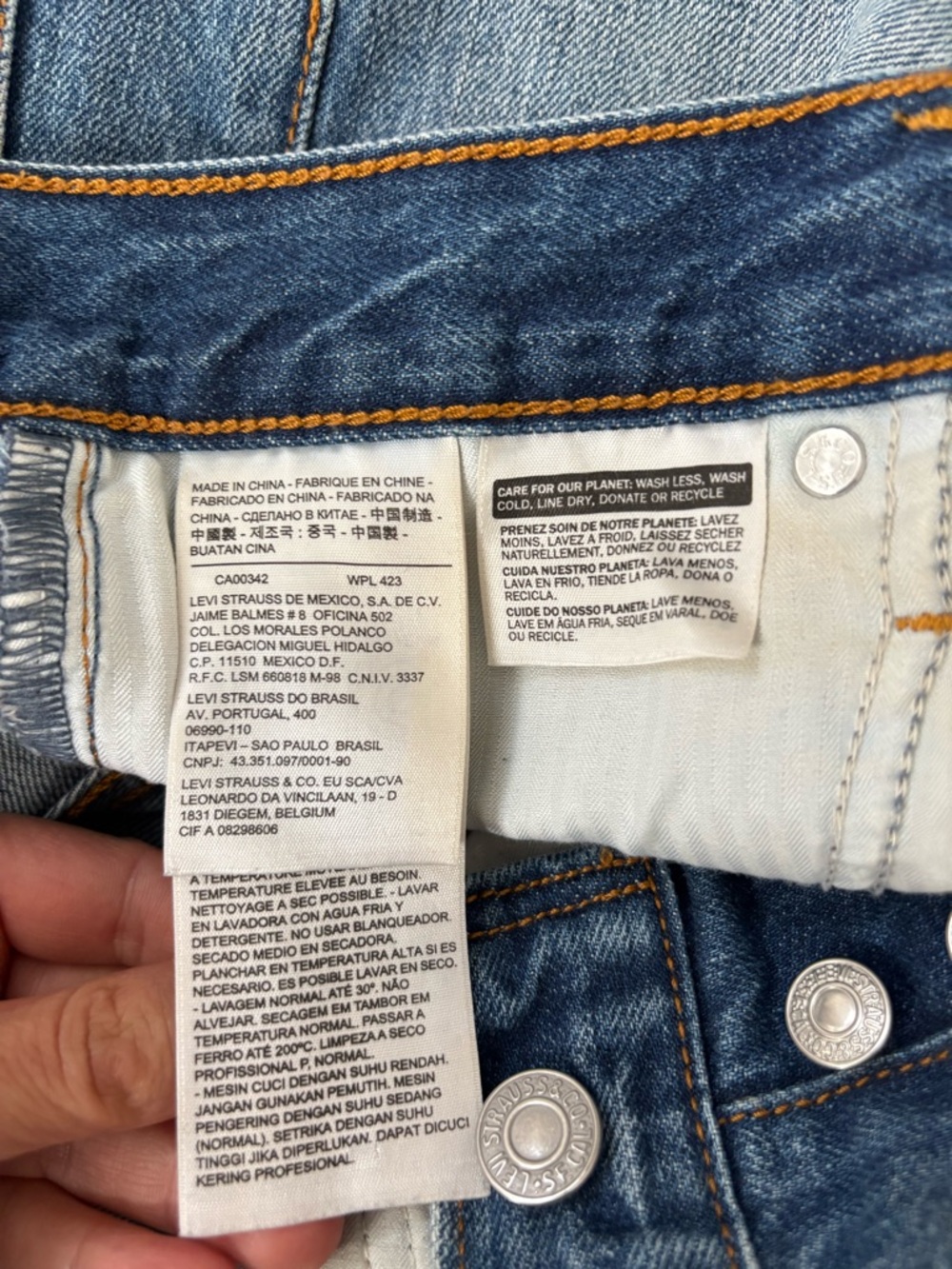 Levi's Denim Cutoff Shorts - Picture 5 of 6